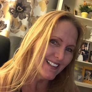 Meet your Posher, Valerie